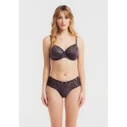 Louisa Bracq Shorty*Electric Waves - Shorty