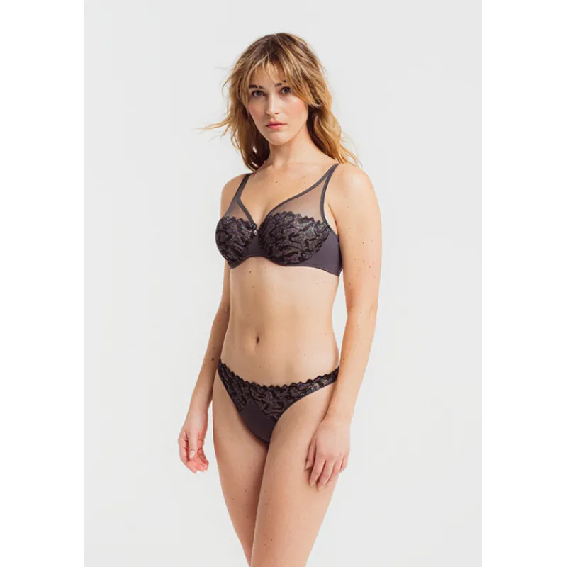 Louisa Bracq String*Electric Waves - String