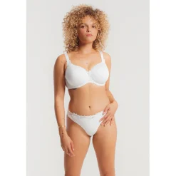 Louisa Bracq String*LYS ROYAL - String