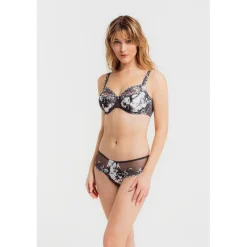 Louisa Bracq Shorty*Mapple Flower - Shorty