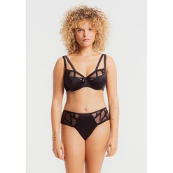 Louisa Bracq Shorty*SÉRIE - Shorty