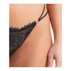 Louisa Bracq String*SWAN -  String