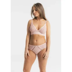 Louisa Bracq Shorty*TWEEGY - Shorty