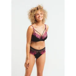 Louisa Bracq Shorty*VIRTUAL SUNSET -  Shorty
